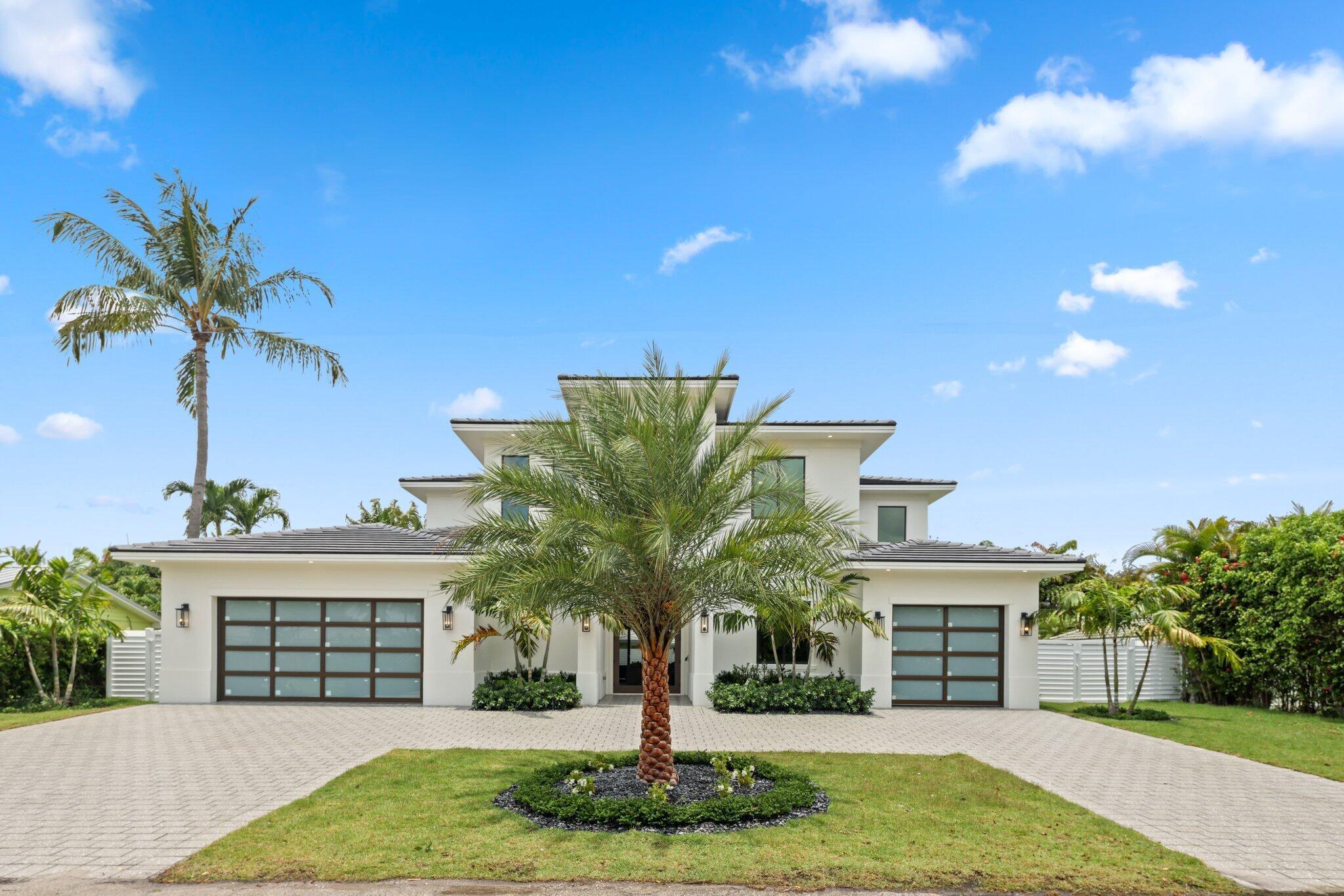 Image 2: 1160 Emerald Lane - 5.jpg-SMALL