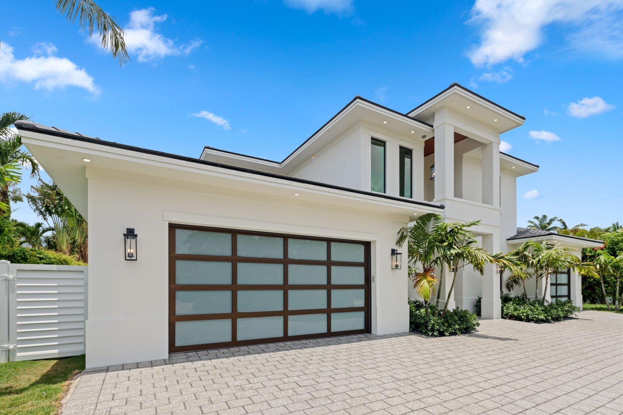 Image 3: 1160 Emerald Lane - 4.jpg-SMALL
