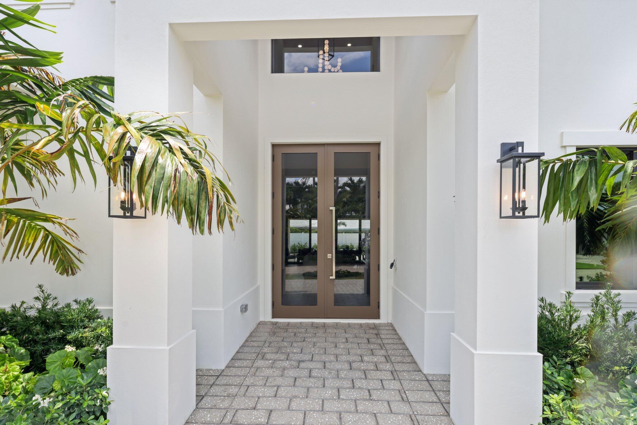Image 4: 1160 Emerald Lane - 9.jpg-SMALL