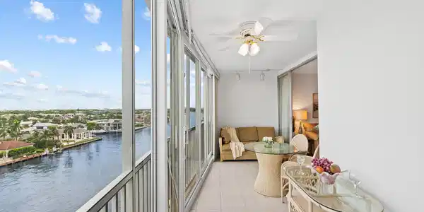 Image 2: Balcony