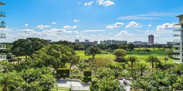 200 SE Mizner Boulevard