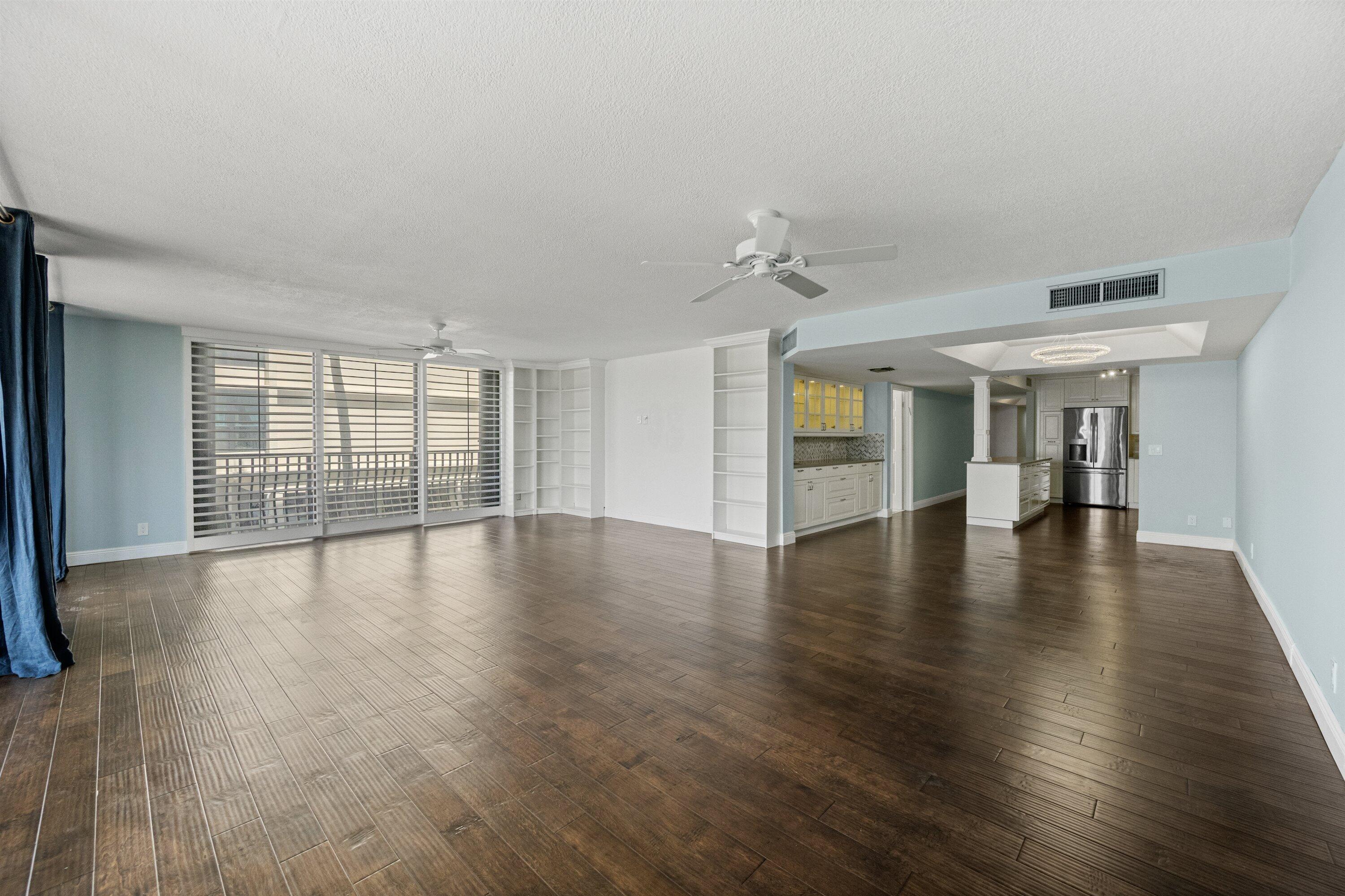 Image 2: Living Room