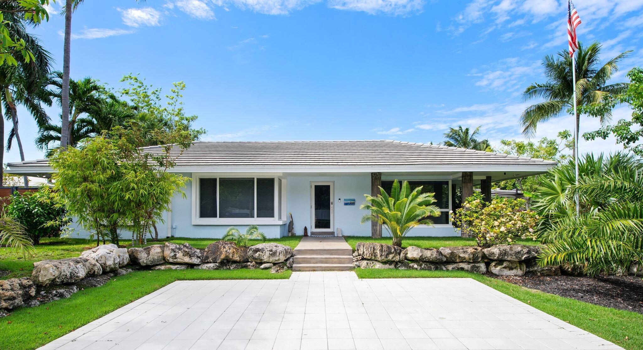 Image 1: Front of Home