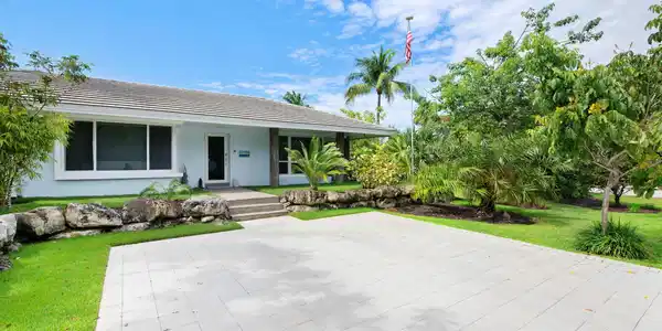 Image 3: Front of Home