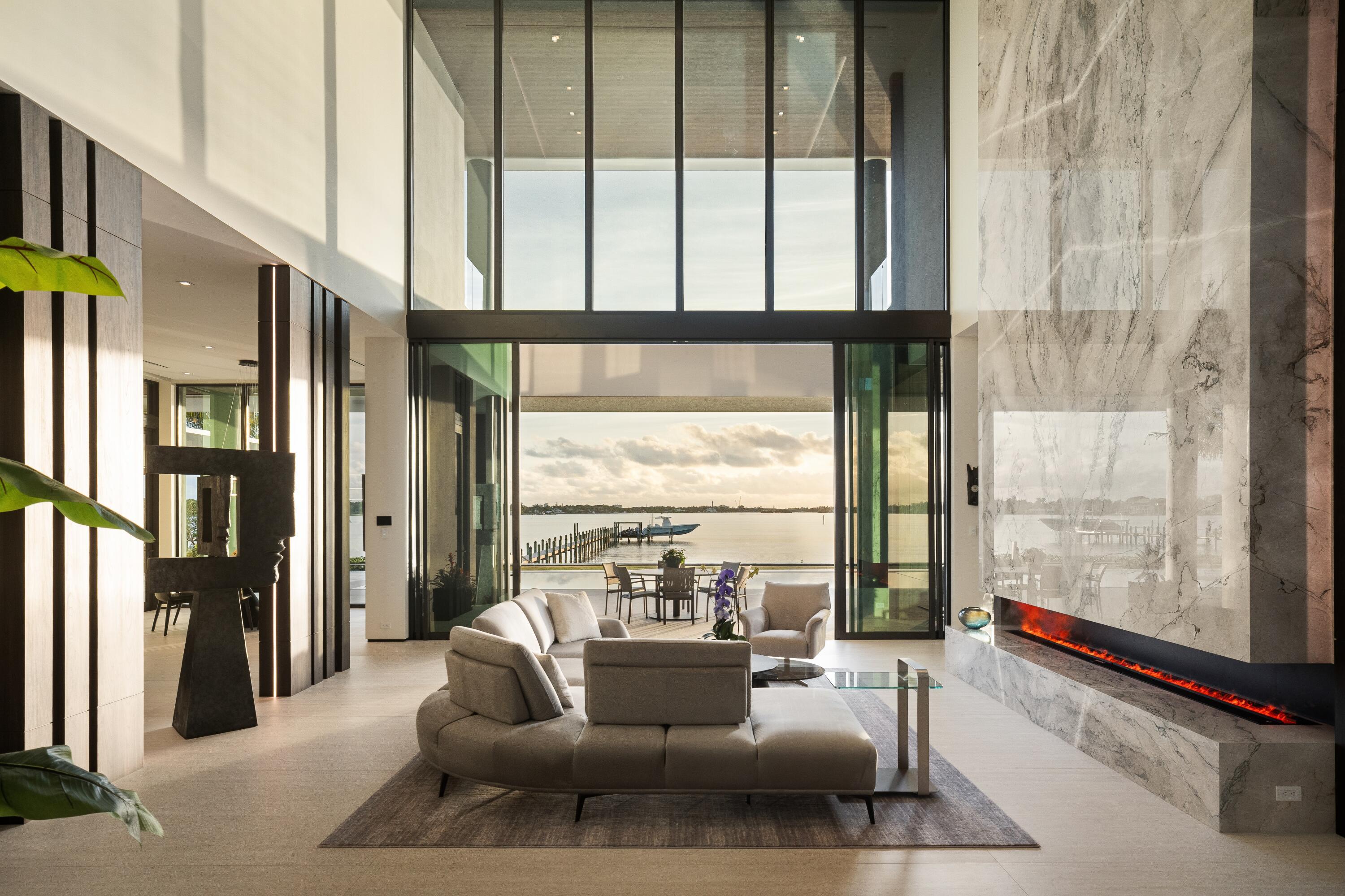 Image 2: 5211 Pennock Point Road