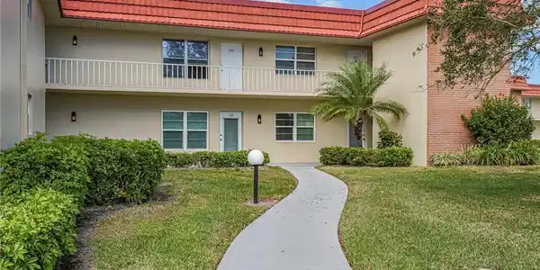 62 Woodland Drive