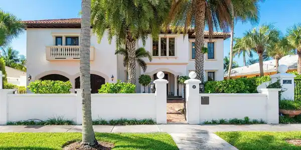 25 Harbor Drive