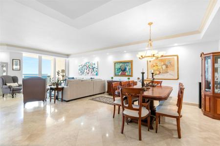 2110 N Ocean Blvd