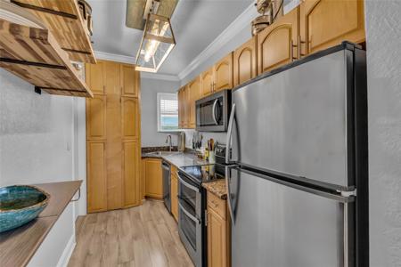 401 NE 16th Ave
