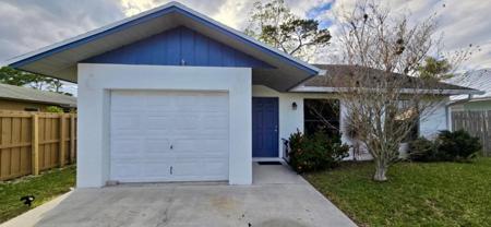 5724 SE Collins Avenue