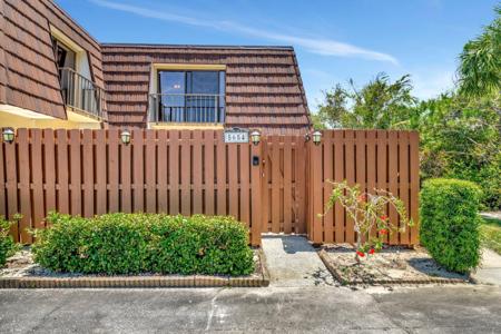 5654 SE Riverboat Drive