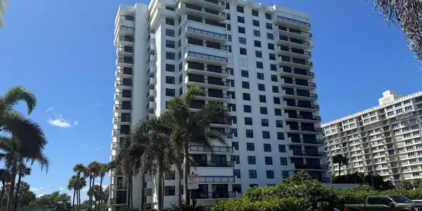 2003 N Ocean Boulevard