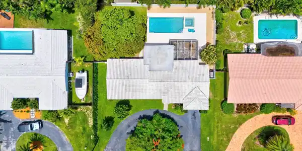 1233 SE 12th Terrace