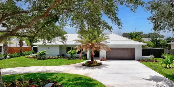 351 Country Club