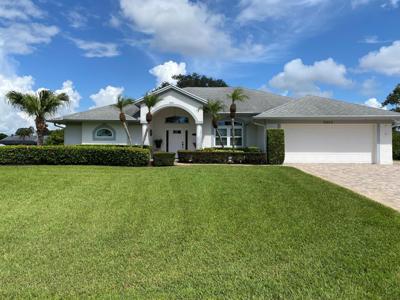 3053 SE Darien Road