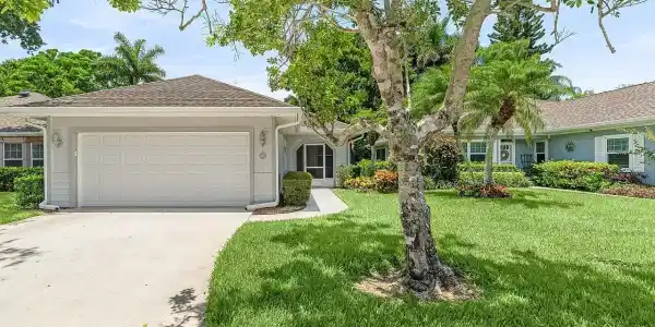 420 Hawthorne Lane