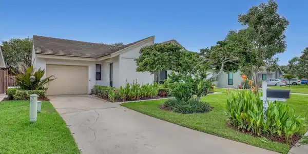 2626 SW Egret Pond Circle