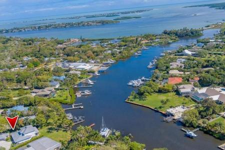 3404 SE Inlet Harbor Trail