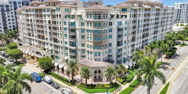 99 SE Mizner Boulevard