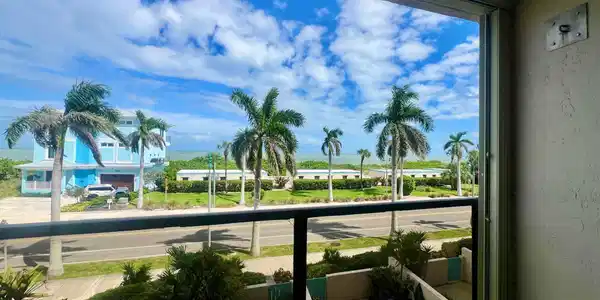355 S Ocean Drive