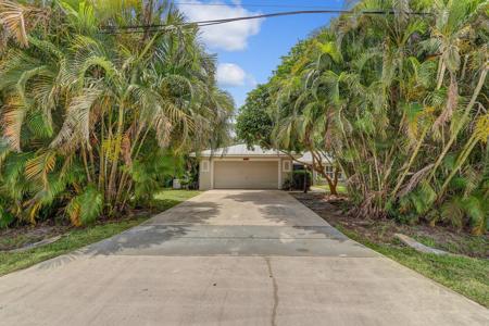 2441 SE Delano Rd