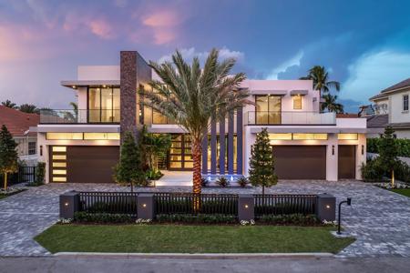 169 W Coconut Palm Road