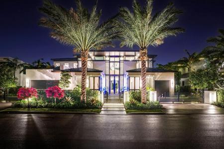 207 W Coconut Palm Road