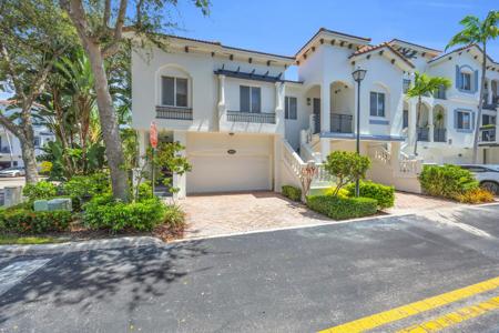 3034 Waterside Circle