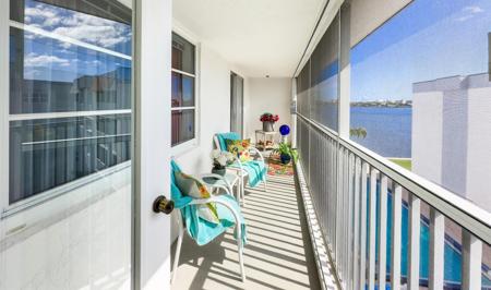 1502 S Lakeside Drive