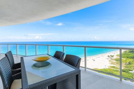 2700 N Ocean Drive