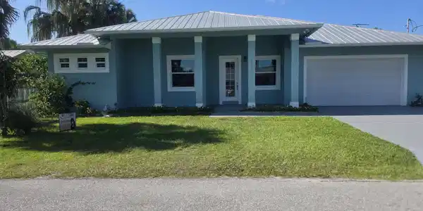 757 SW 36th Terrace