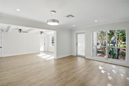 1210 NE 26th Terrace