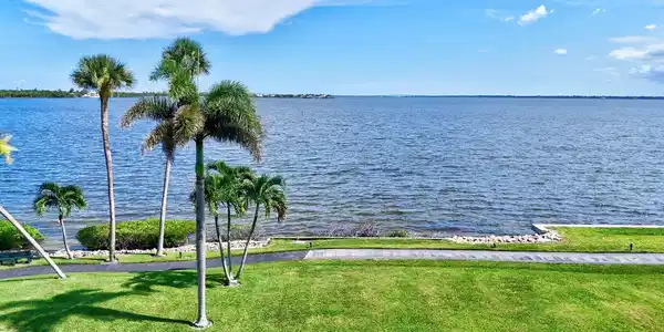 3472 NE Causeway Blvd