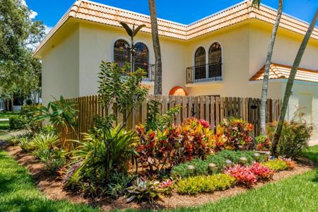 1011 Royal Palm Boulevard