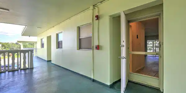 Image 3: C3