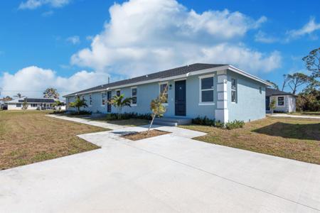 248 Rotonda Boulevard W