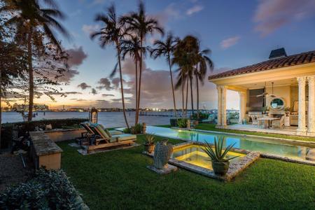 813 N Atlantic Drive
