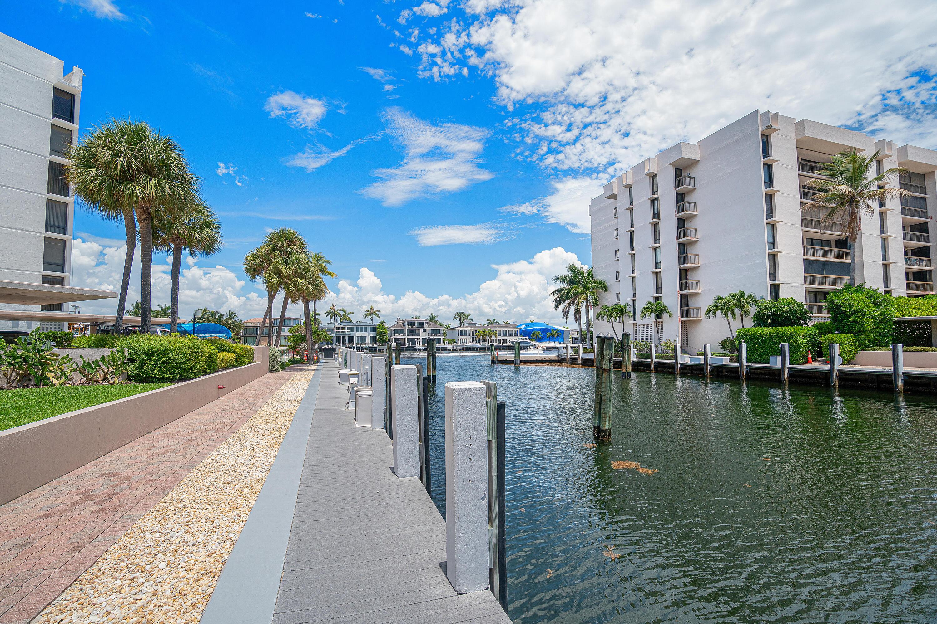 Image 3: 036-2697NorthOceanBoulevard-F507-BocaRat