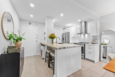 900 NE 18th Ave