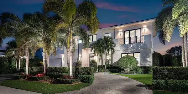 2352 Acorn Palm Road