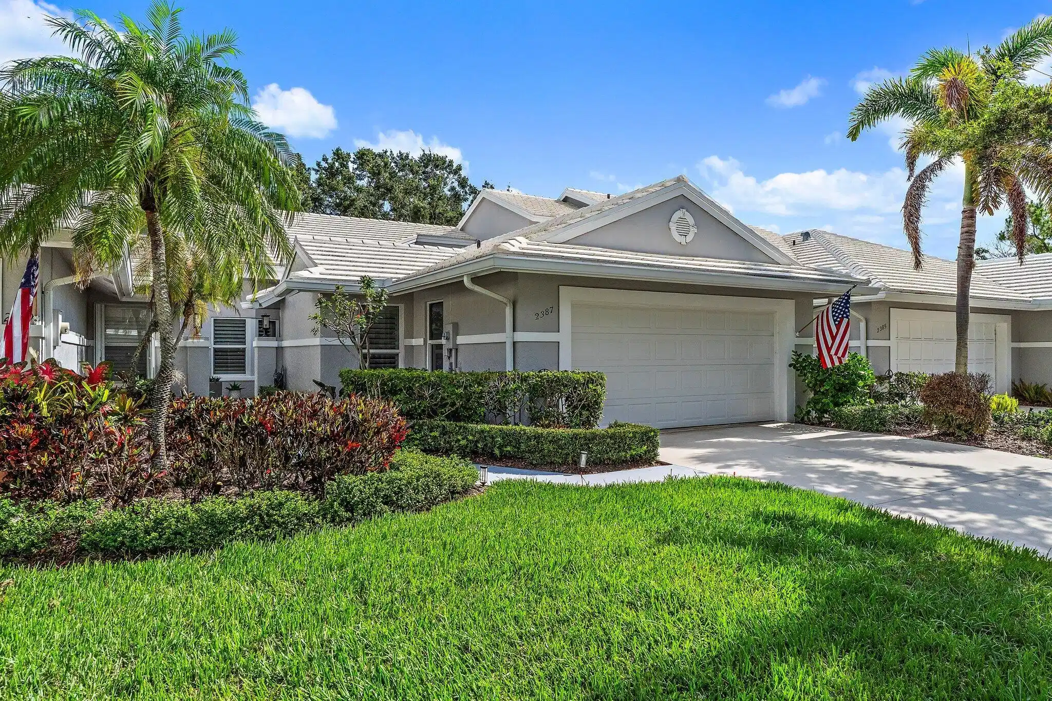 Image 1: 001-2387SWFoxpointWay-PalmCity-SMALL