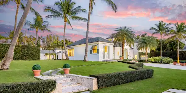 Image 3: Sunset Front Exterior