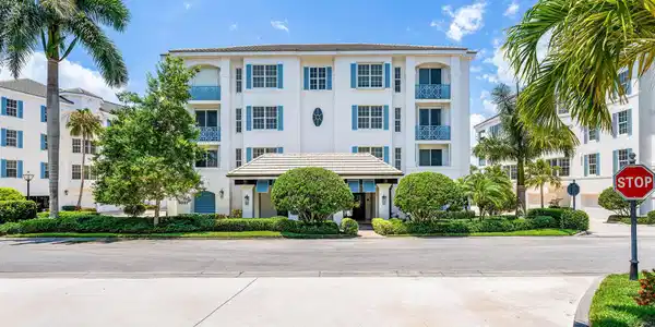 9037 Somerset Bay Lane