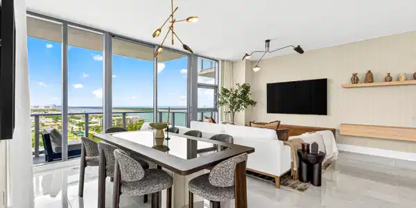 220 Lake Shore Drive