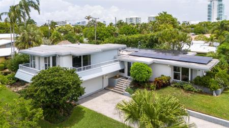 1909 Admirals Way