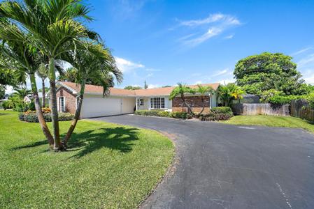 19927 Hibiscus Drive