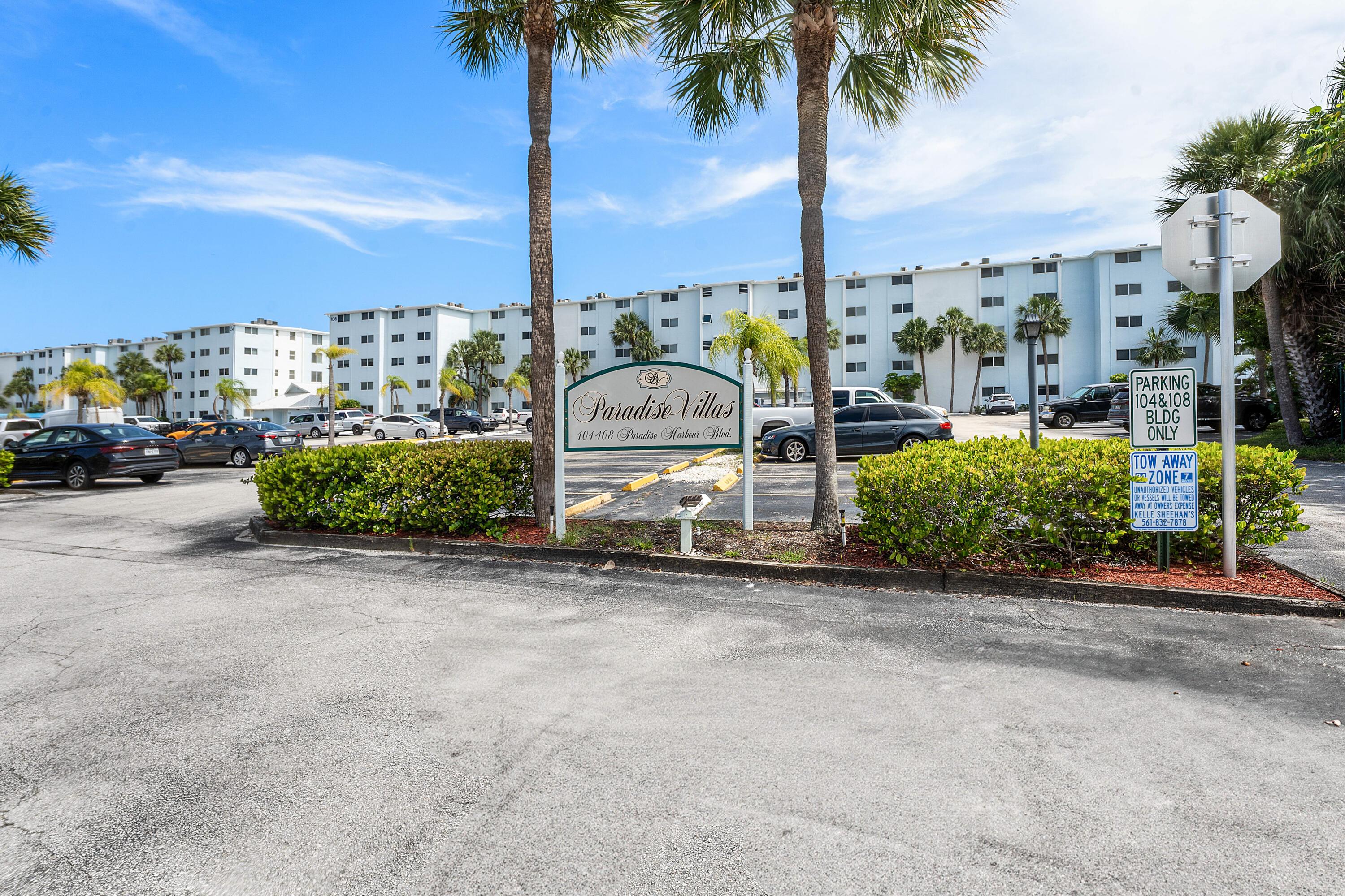 Image 1: 001-108ParadiseHarbourBoulevard-107-Nort