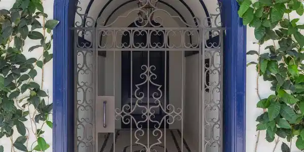 Image 4: 4