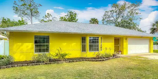 110 Riverside Ter