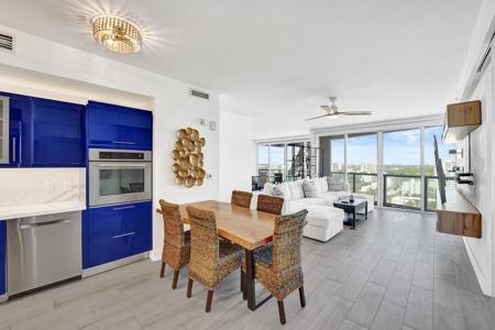 3101 Bayshore